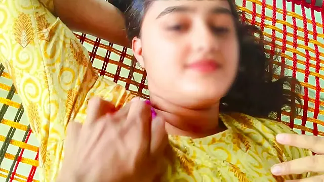 Apni Bahan ki dost ko ghar bulakar Chudai ki, super hot village girl ki ghar bulkar gatiya par chudai ki